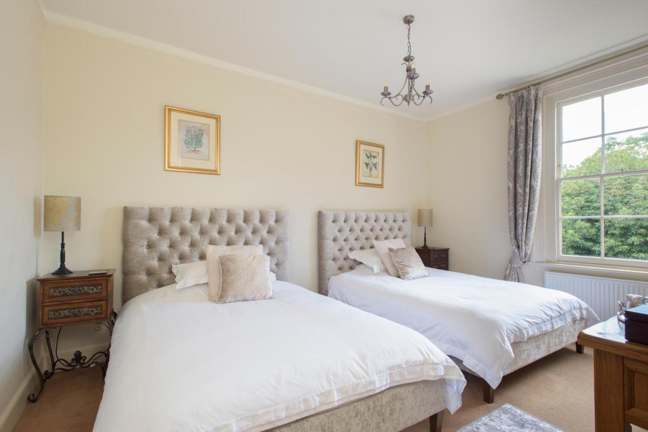 Bed & Breakfast Castle