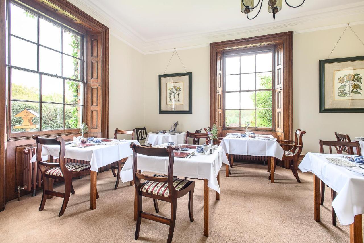 Castle Bed & Breakfast 3*